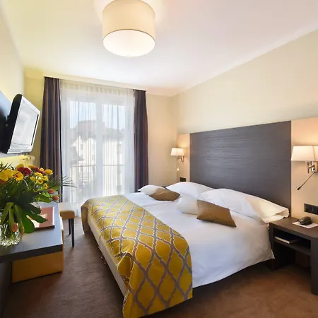 Hotell Bellerive 3*